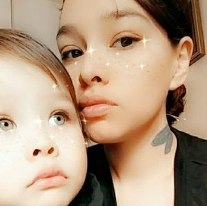 Meet your Posher, Desiree